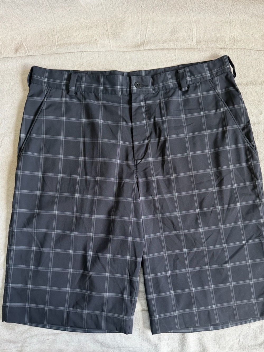 Nike Golf Dri-FIT Black Grey Plaid Performance Flat Front Tech Shorts Mens 34